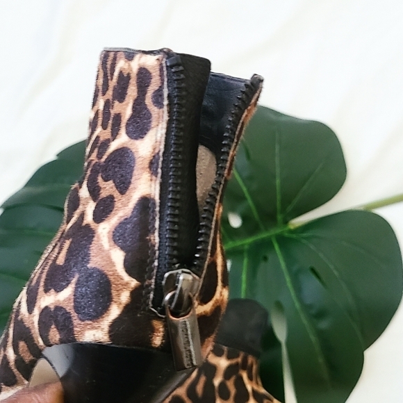 Michael Michael Kors animal print booties mob Wife - Picture 8 of 16